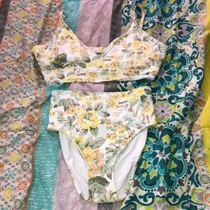 Bottom(medium)and top(xL) bathing suit